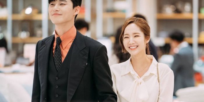 Park Seo Joon Jawab Rumor Dirinya yang Meminta Park Min Young di Drama “What’s Wrong with Secretary Kim”
