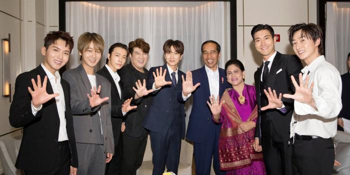 Presiden Jokowi Bertemu dengan Super Junior di Korea