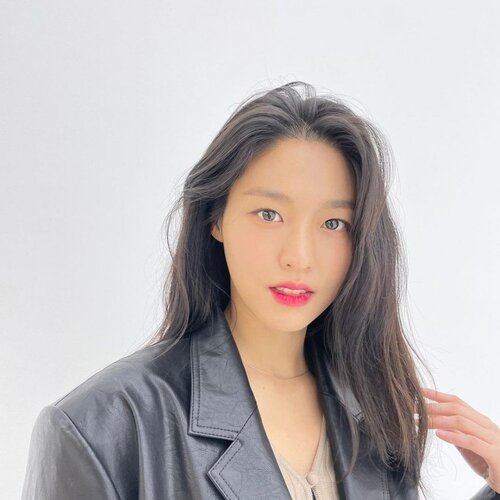 Seolhyun AOA Menyapa Penggemar Dengan Pesan Tahun Baru Imlek – KoreanIndo