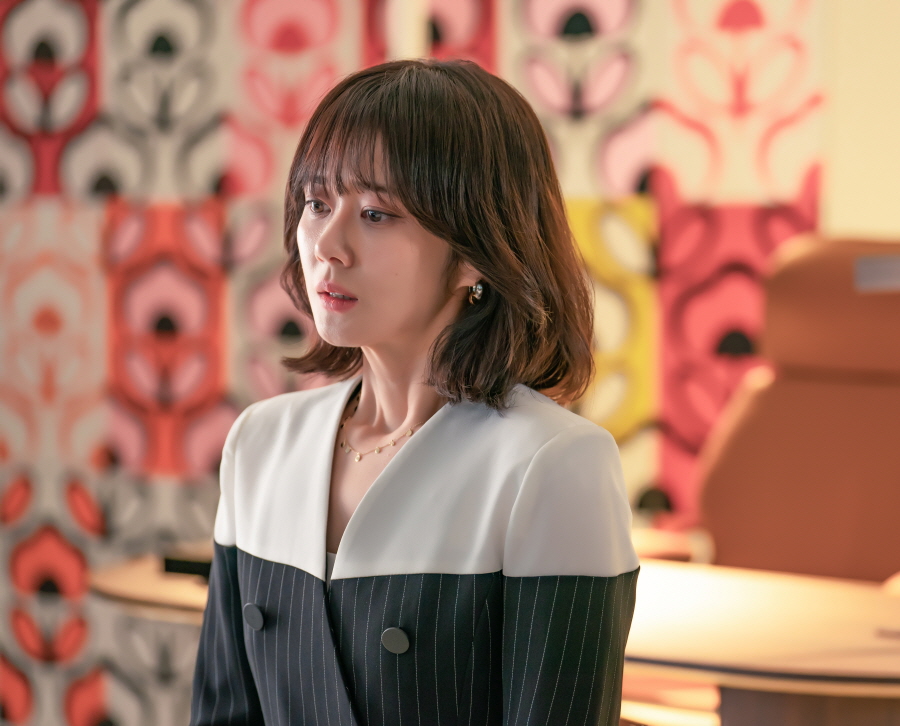 Jang Nara Berperan sebagai CEO dan Influencer di Drama “My Happy Ending